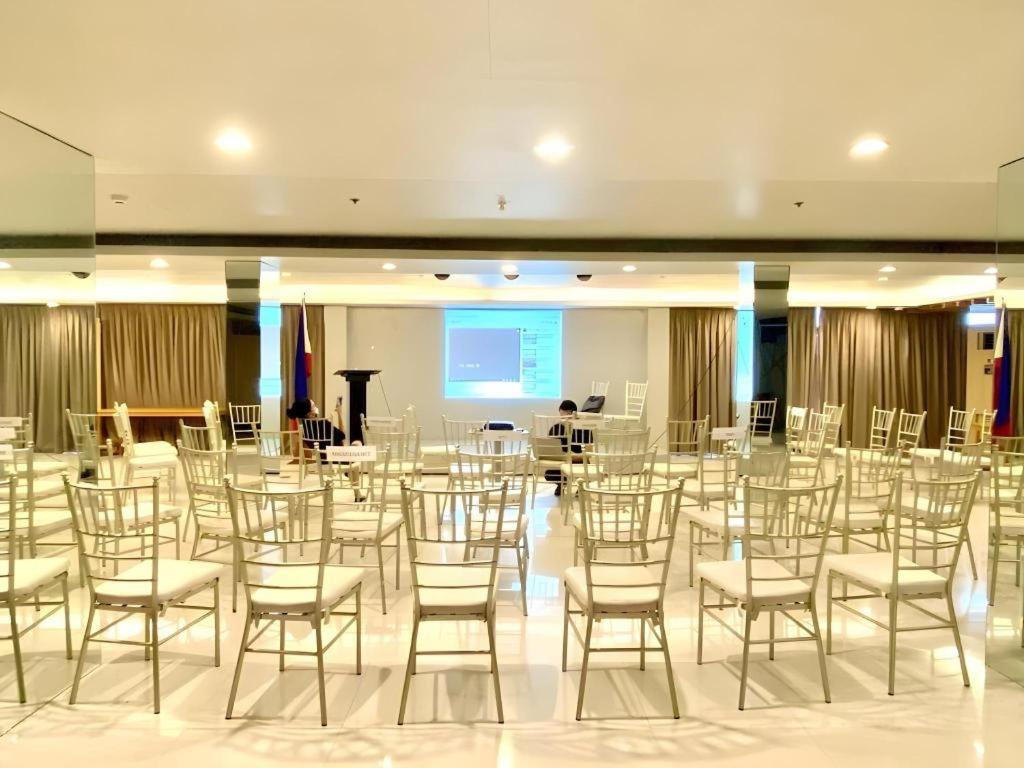 Hotel Estrella Tacloban Extérieur photo
